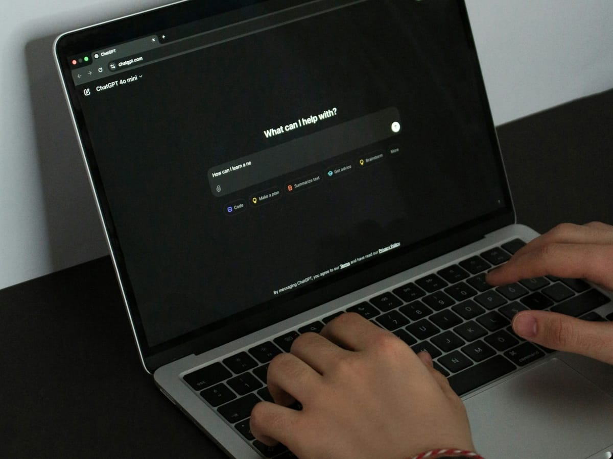 Your Ultimate Guide to Prompt Engineering: Mastering AI Conversations